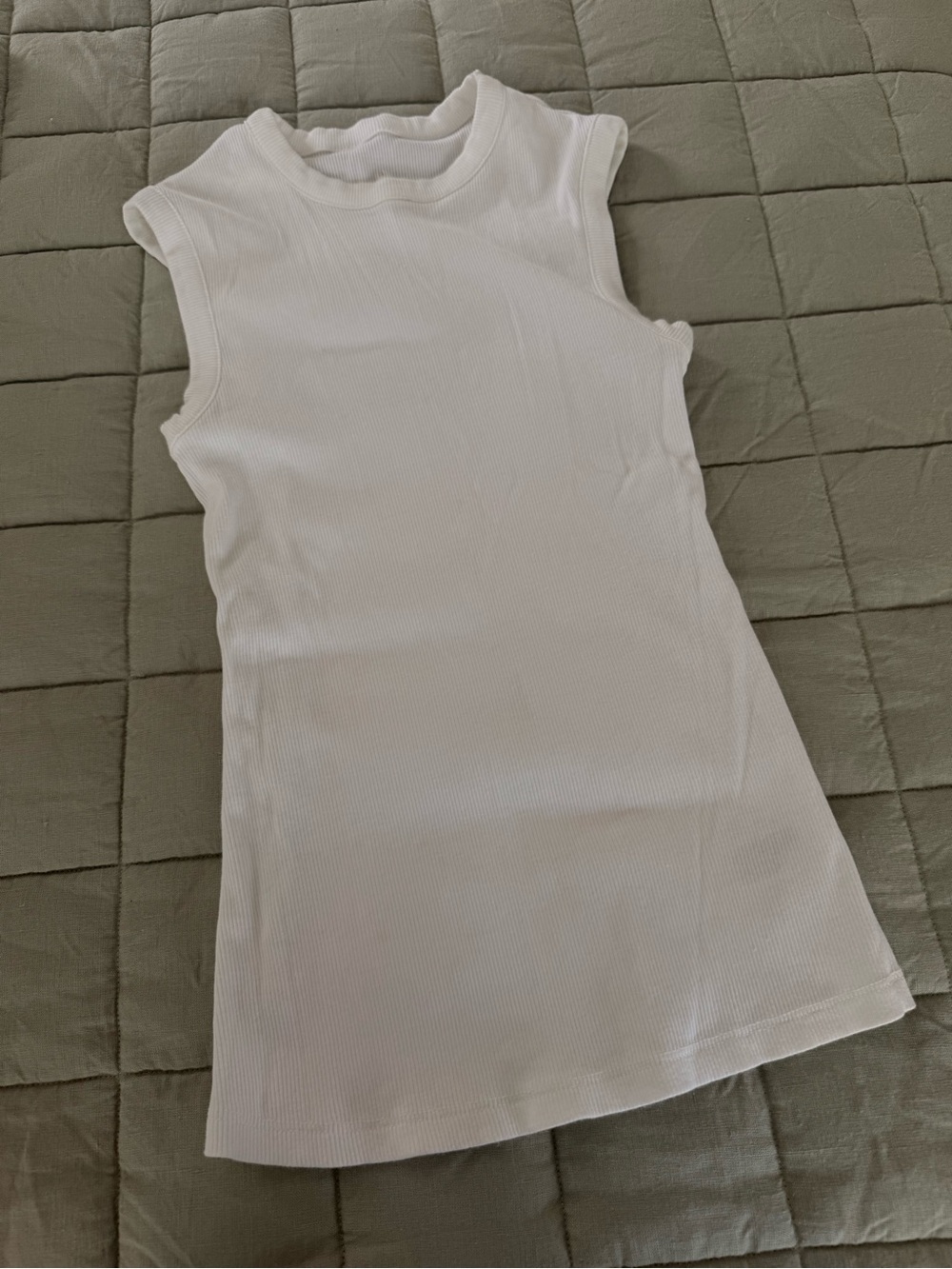 NWOT white tank XS